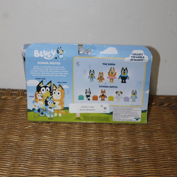 Bluey School Friends - School Mates 4-Pack action figure set. - Picture 5 of 5